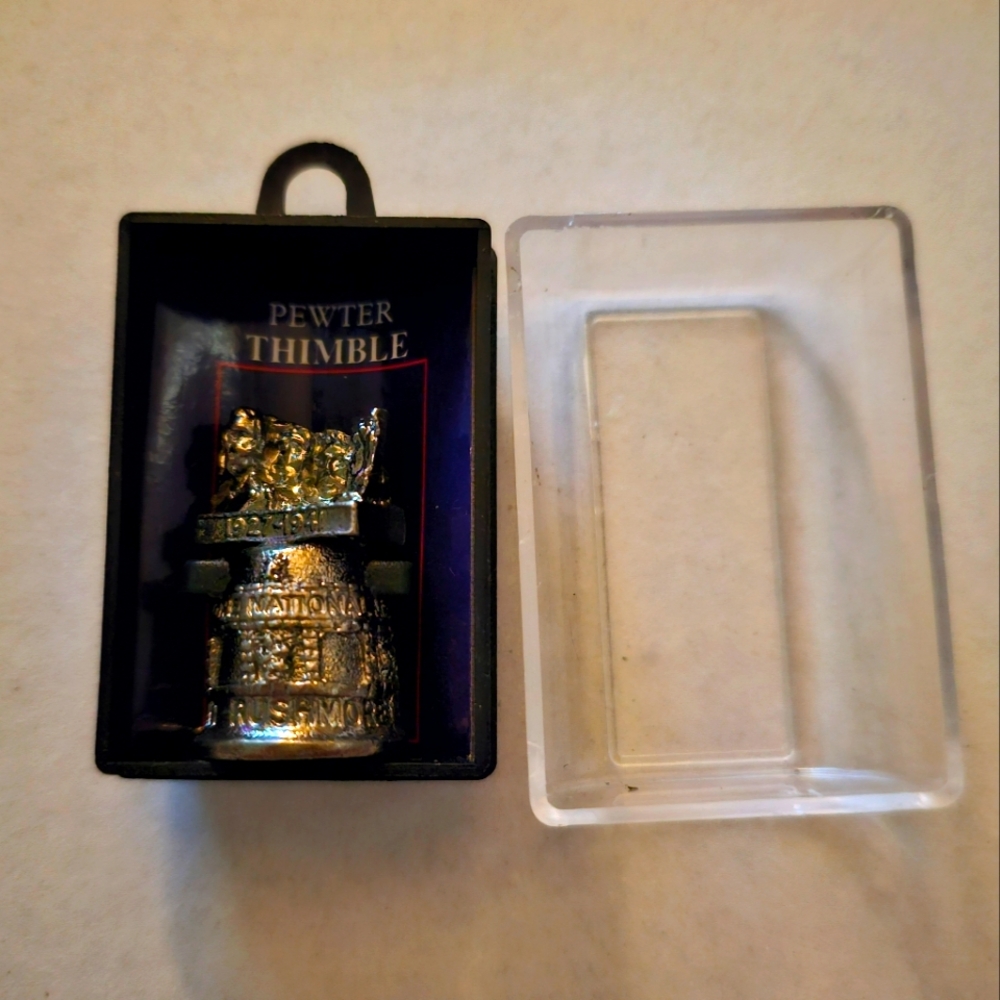New | Pewter Thimble | Mt. Rushmore